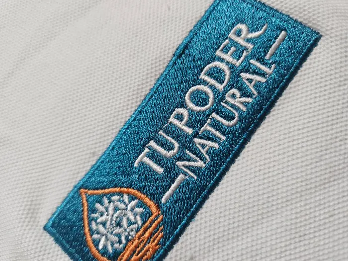 Tu Poder Natural — Bordado en polo